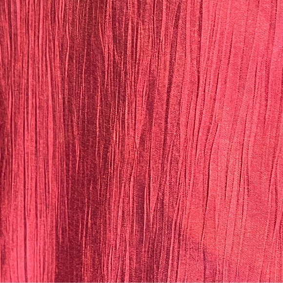 🟡Maroon Kurta for men with Fine Silver Embroidery - Picture 14 of 15